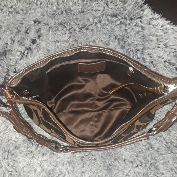 Coach Bag - Picture 3 of 8